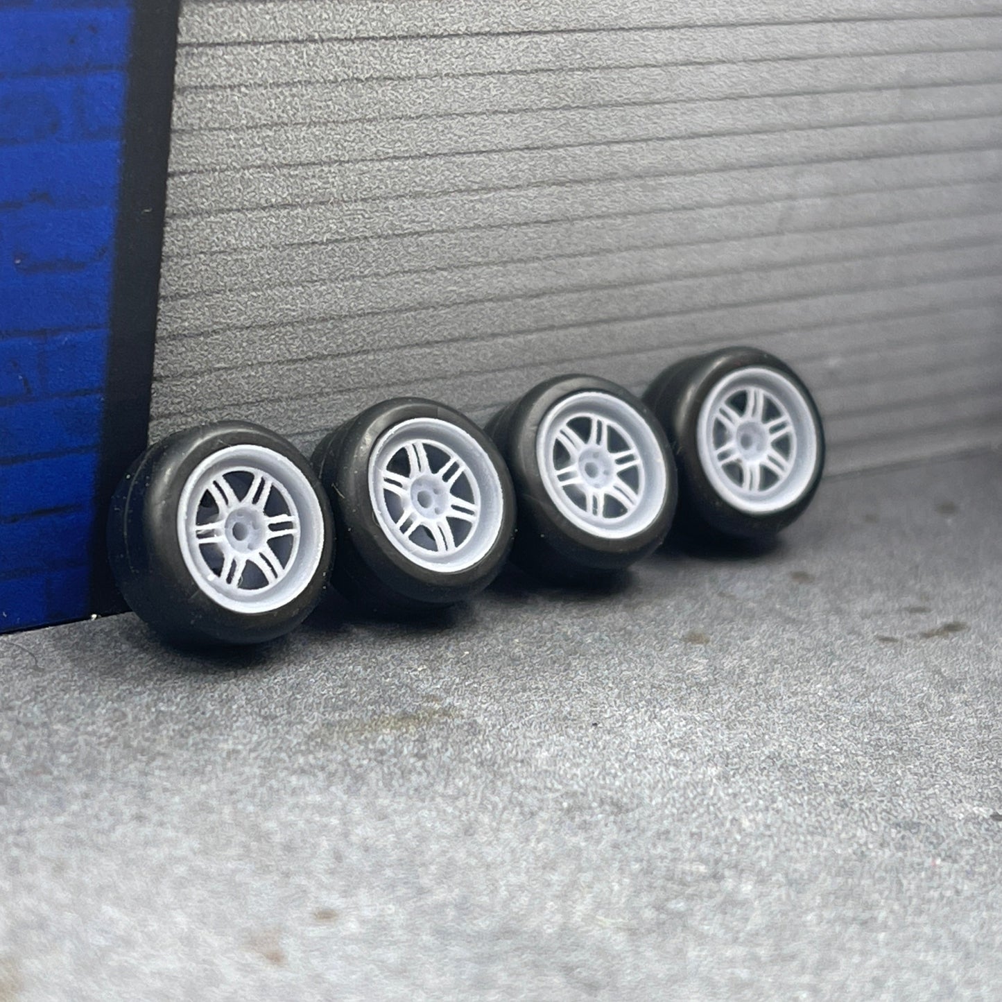 1/64 Scale Enkei RPF1 Wheels