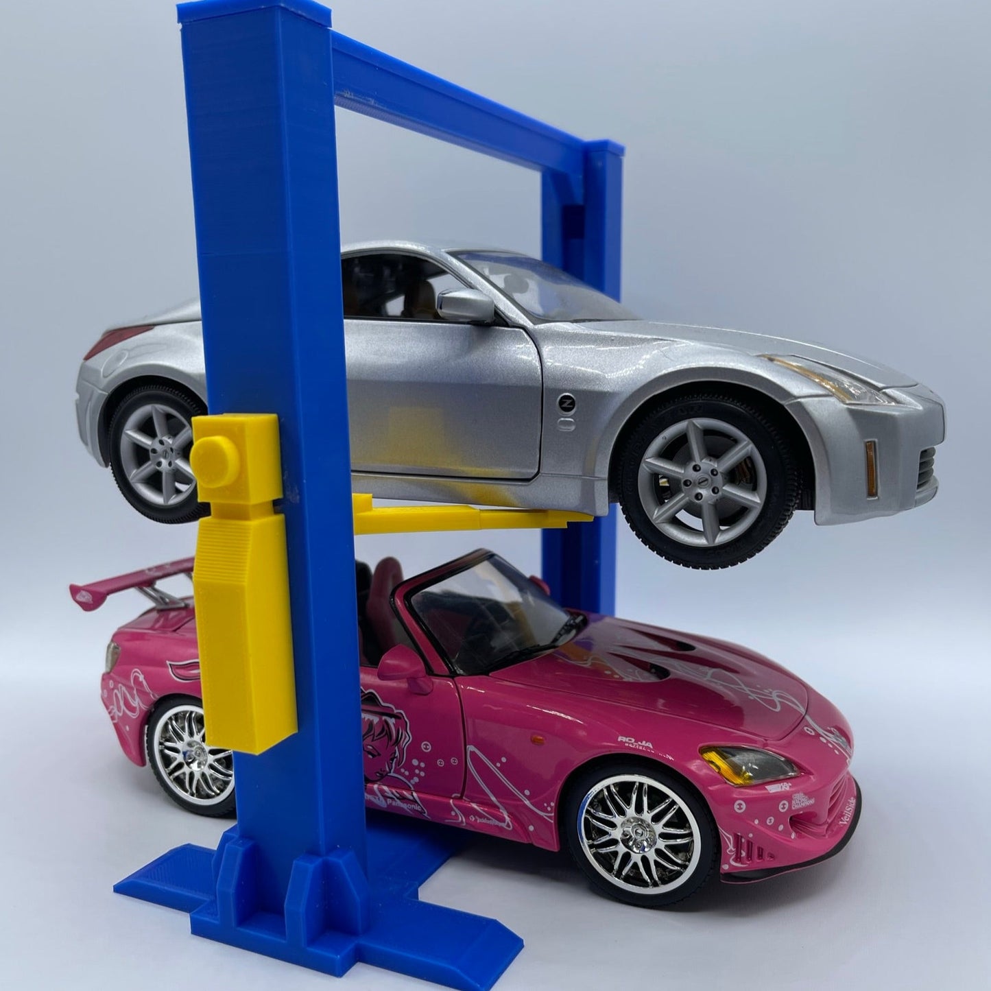 1/18 Scale Adjustable Two Post Car Lift