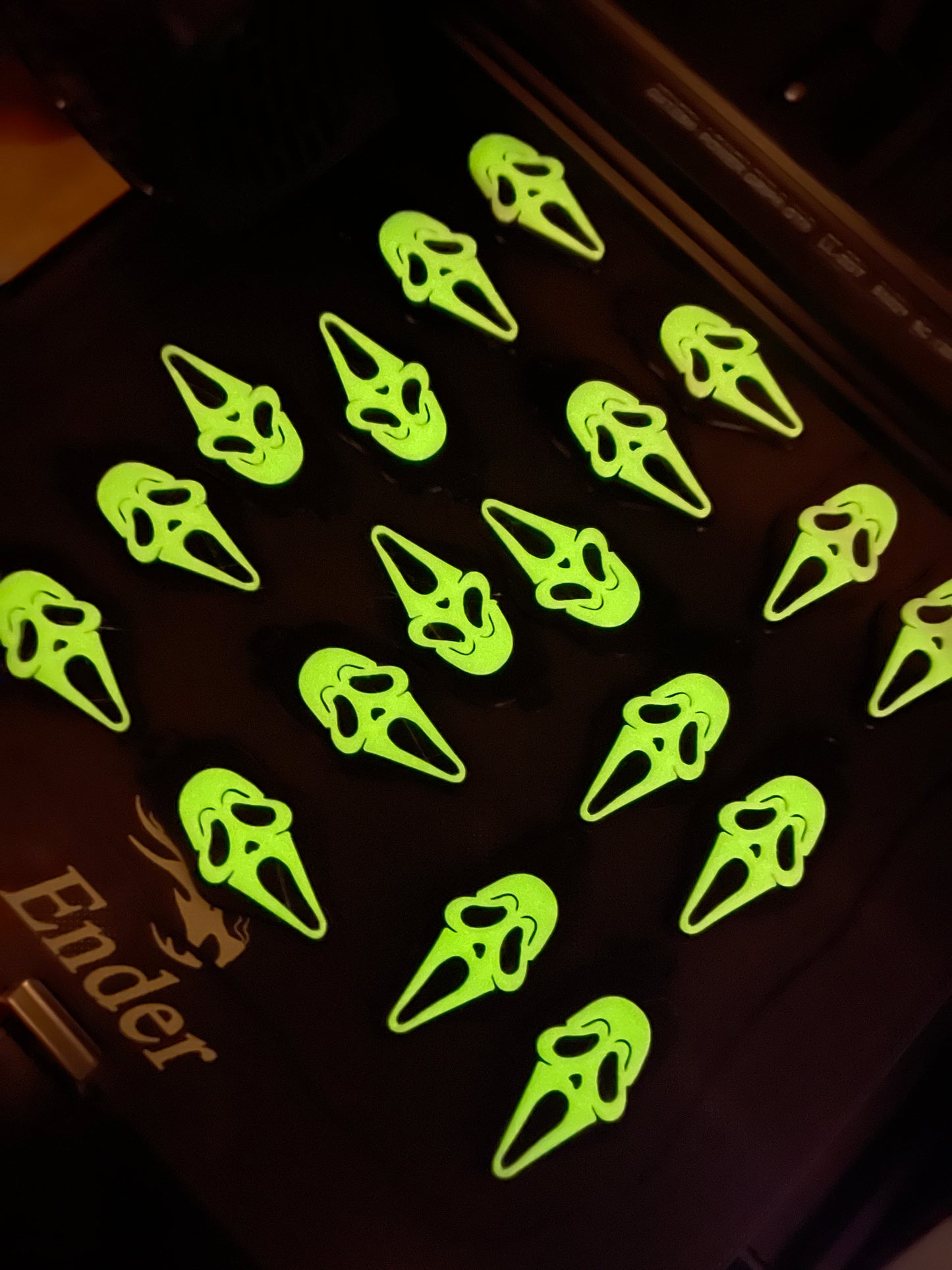 Ghostface Glow In The Dark Keychain