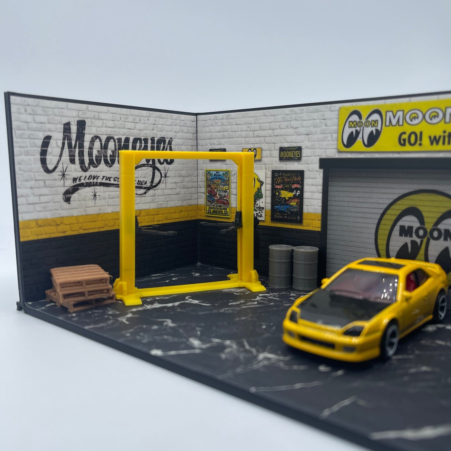 Mooneyes Garage Diorama Diecast 1/64 Scale