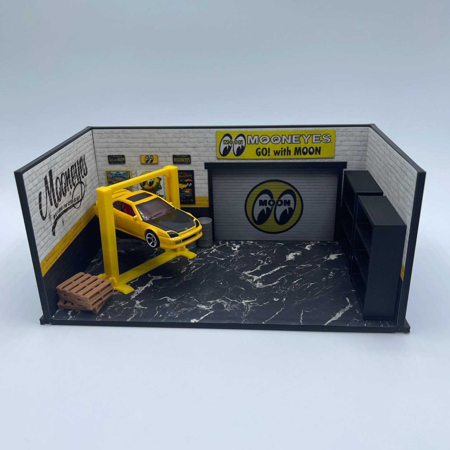 Mooneyes Garage Diorama Diecast 1/64 Scale