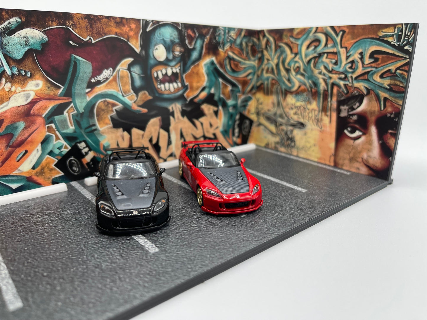 Graffiti Parking Lot Diorama 1/64 Scale